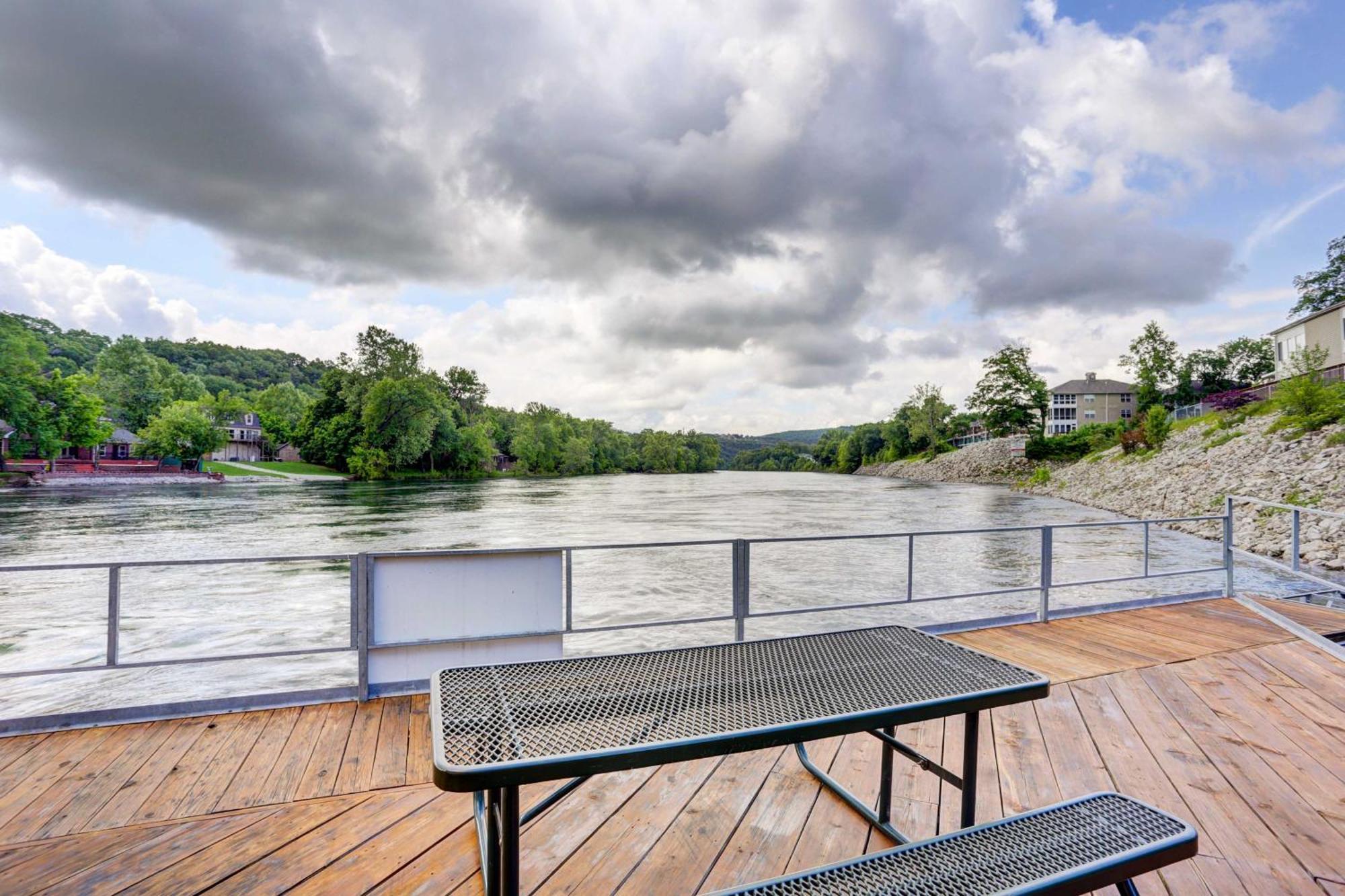 Updated Lake Taneycomo Condo With Screened Porch! Branson Zewnętrze zdjęcie